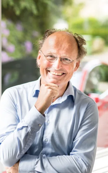 Spreker Hans Groenhuijsen is expert op het gebied van mens & maatschappij, business & management, strategie en economie & financiën.